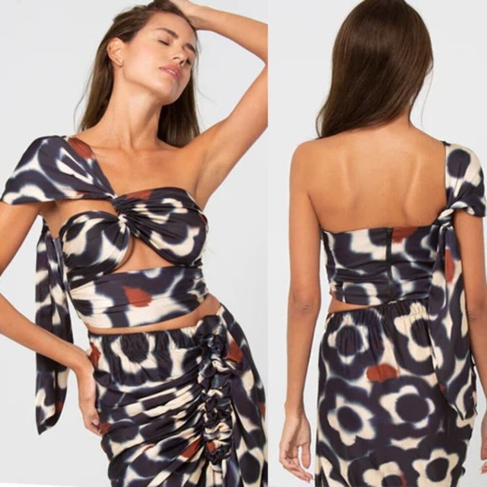 NWT Just Bee Queen Cut Out Satin Harlow One Shoulder Crop Top  Navy Floral